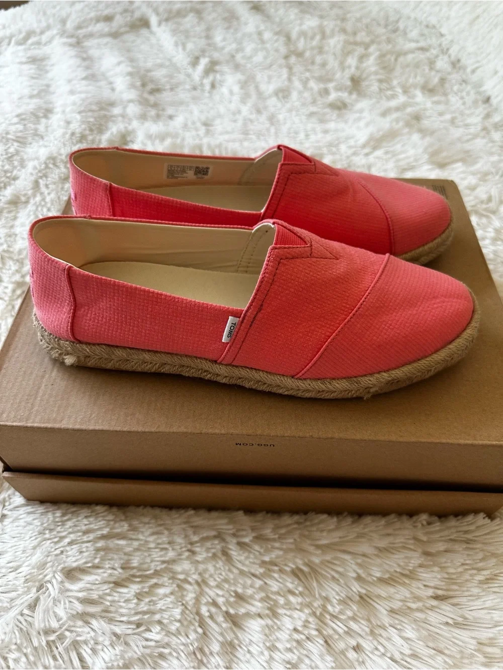 Toms Coral Pink Canvas Espadrille Slip-On Shoes Heritage Boho Beachy Size: 9